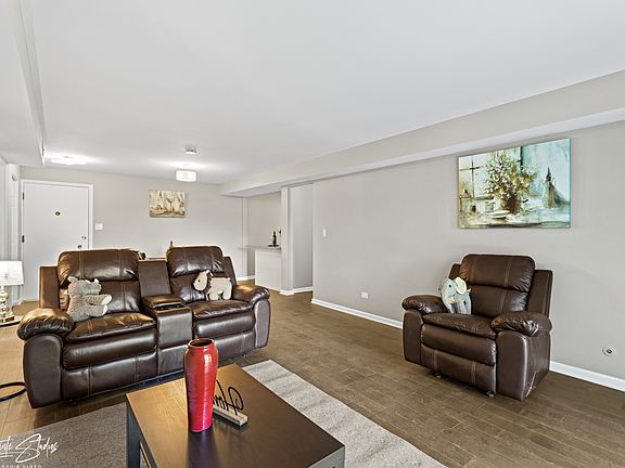 3rd image of 830 Elder Rd #B114