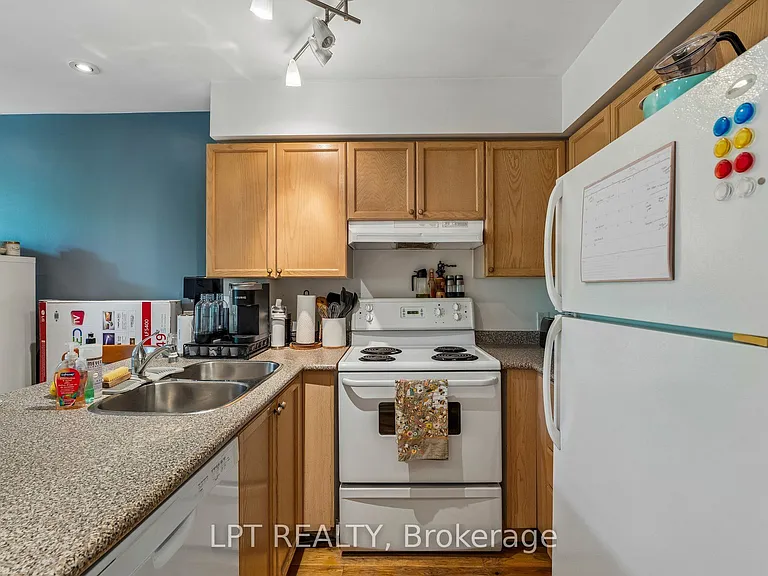 7 Shank St #704 — Photo 16