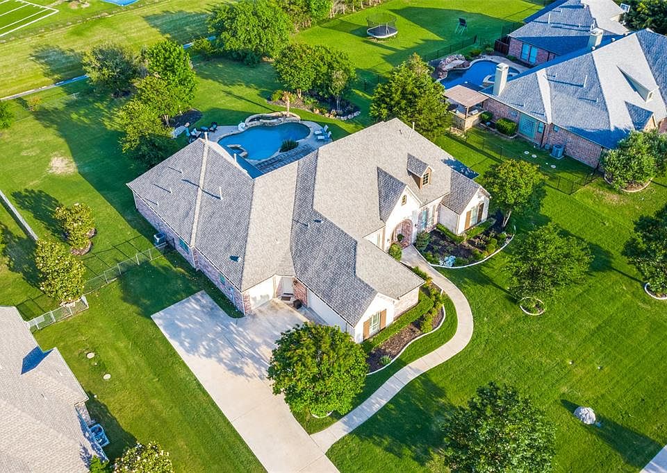 1st image of 1760 Blue Forest Dr