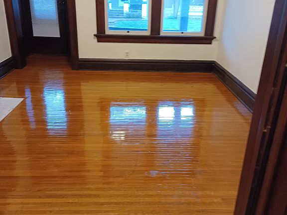 2nd image of 136 E Gates St #136