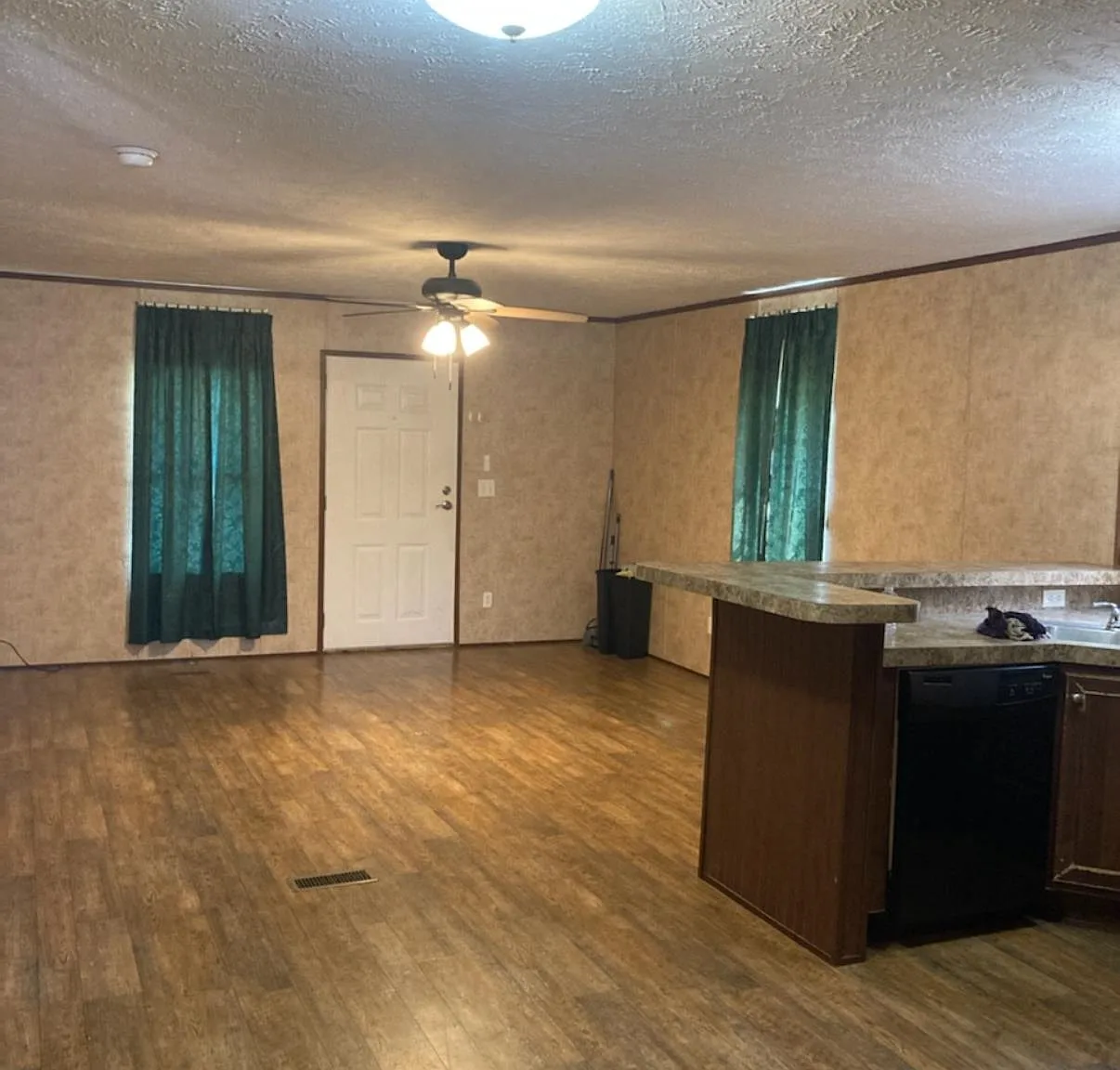 2 bed, 1064 sqft, $1,000 — Photo 2
