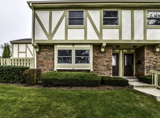 804 E Hillside Ave, Barrington, IL 60010