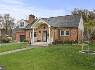 120 Woodberry Rd NE, Leesburg, VA 20176