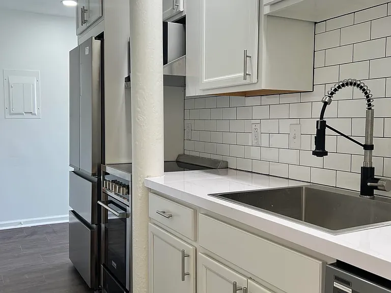 288 Cumberland St #201 — Photo 2