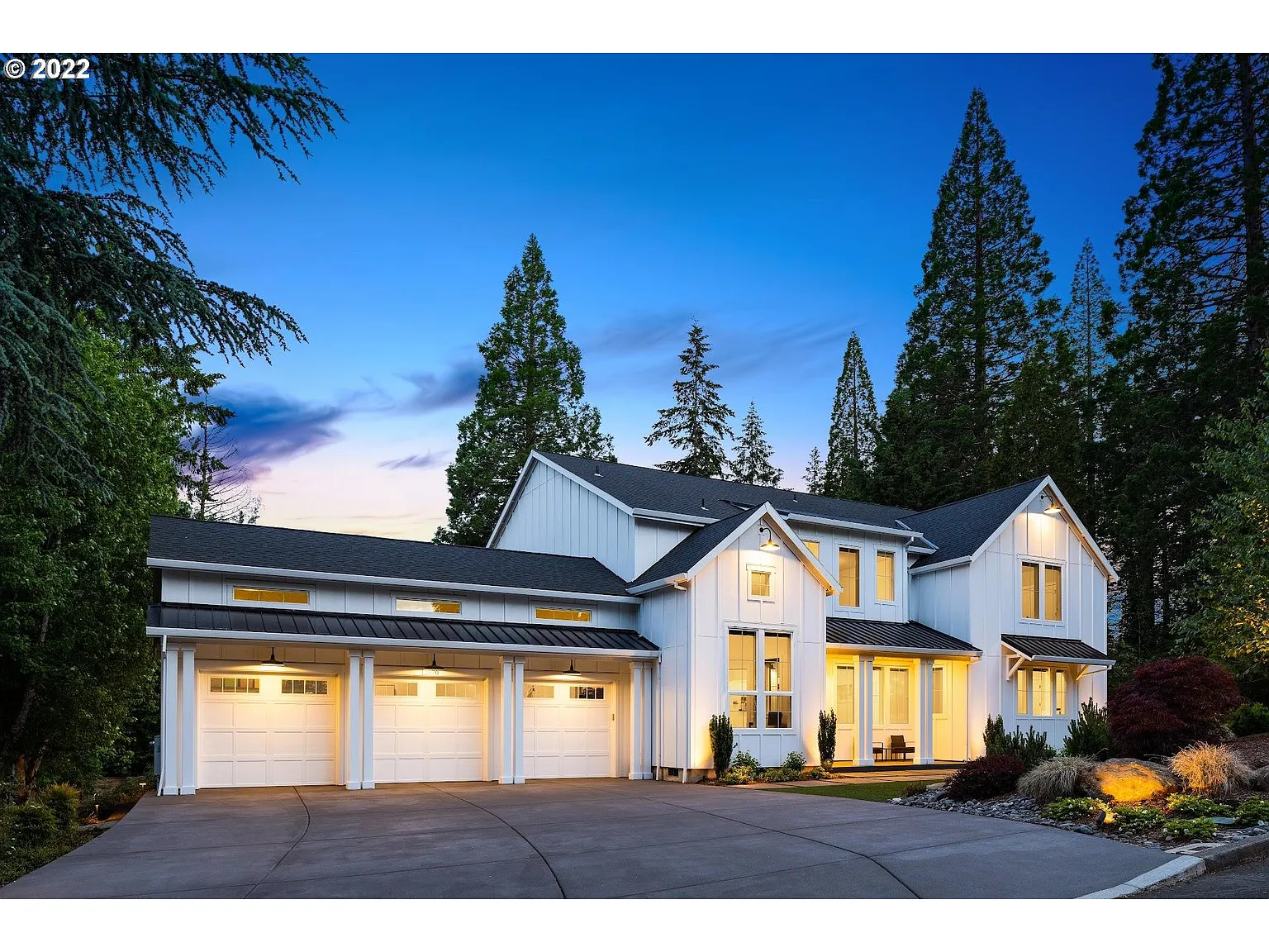 12070 NW Maple Hill Ln photo 1