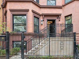 458 W Deming Pl, Chicago, IL 60614