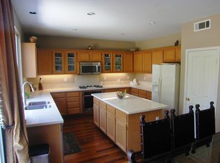 19 Glenoaks, Irvine, CA 92618