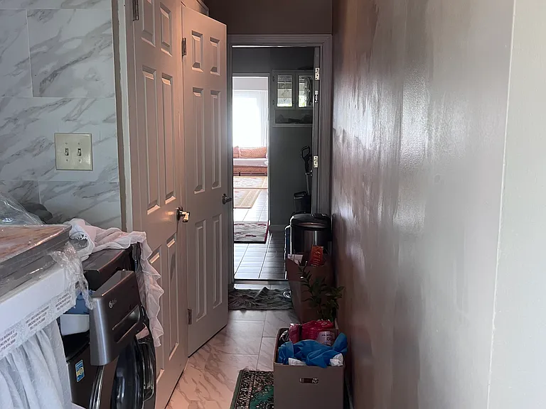 70 Westfield Ave — Photo 12