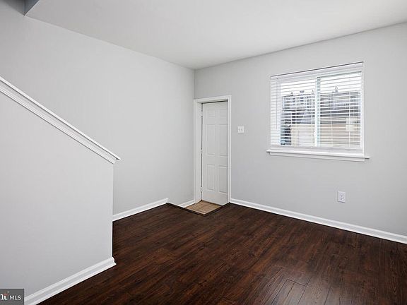 4th image of 3500 Noble St