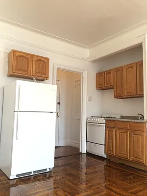 Rented by Smart NY Realty LLC | media 4