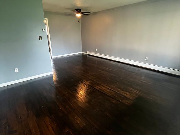 3rd image of 17332 Bentler Ave #315