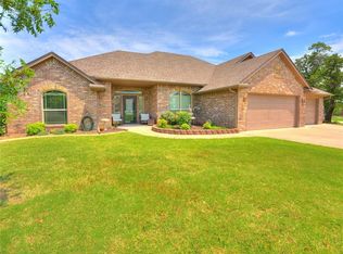 2380 County Road 1201, Tuttle, OK 73089