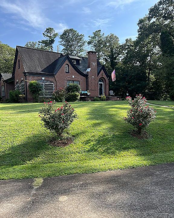 1st image of 48 Webb Dr