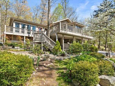 137 Player Ct, Mc Gaheysville, VA, 22840