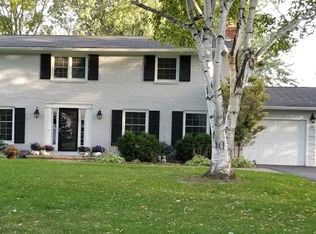 10 Avonmore Way, Penfield, NY 14526