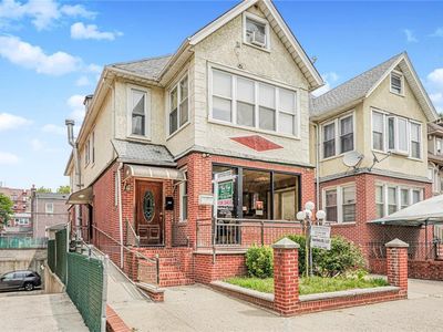 237 Bay Ridge Pkwy, Brooklyn, NY, 11209