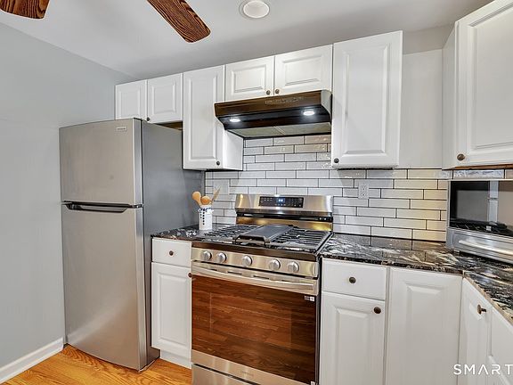 5th image of 156 Reservoir Road