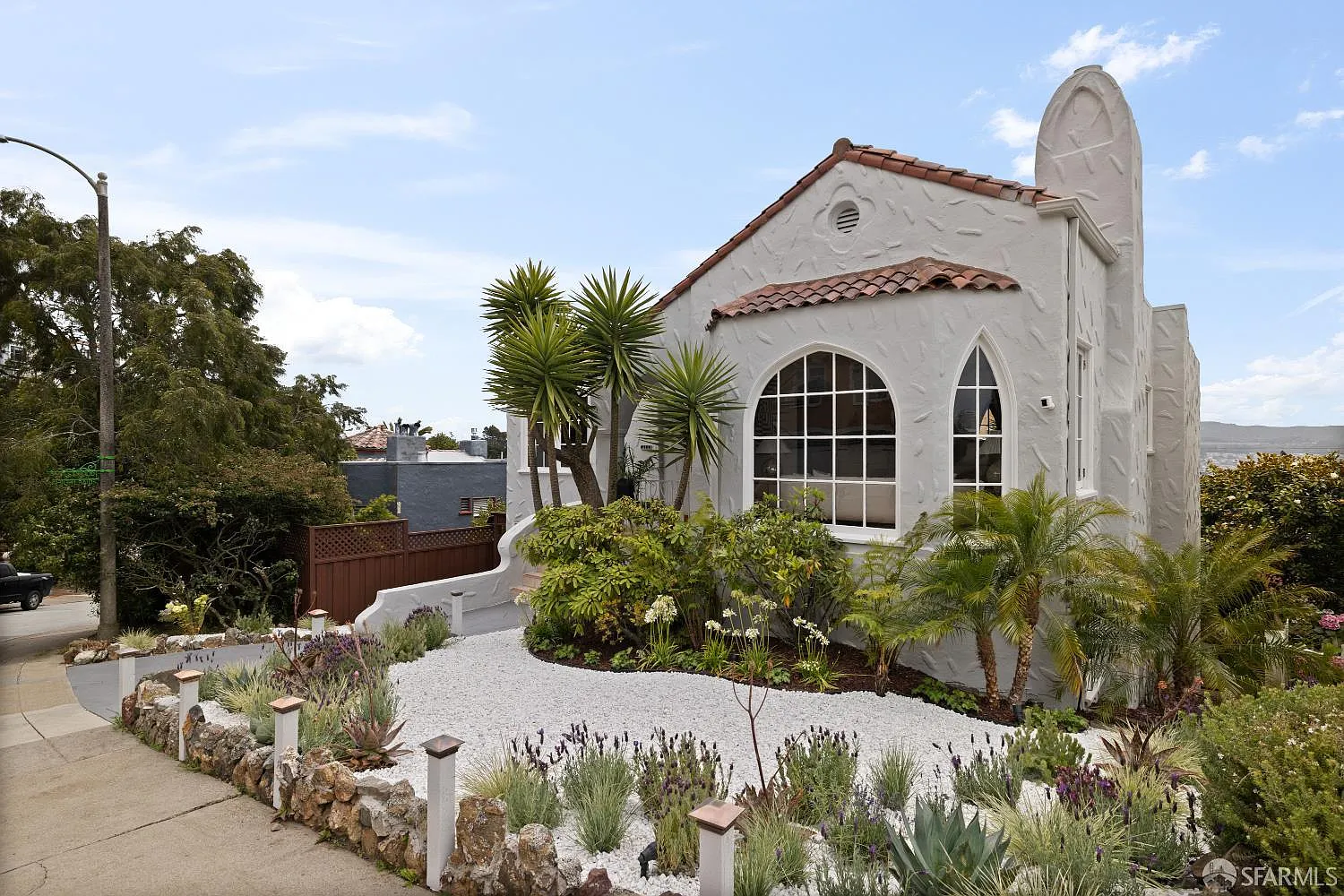 411 Hazelwood Ave - Photo 4