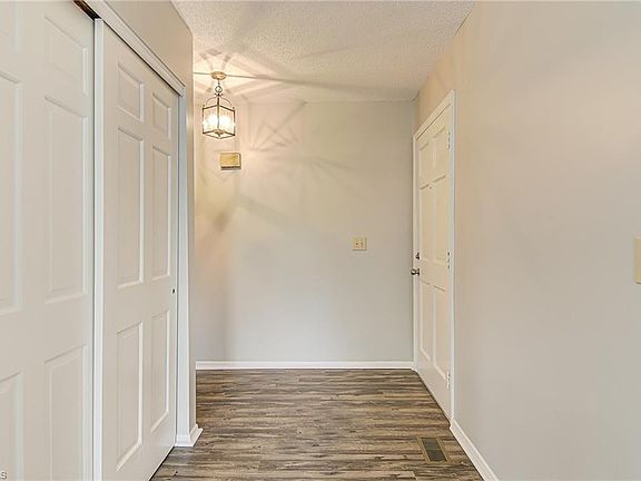3rd image of 1804 Prince Albert Dr