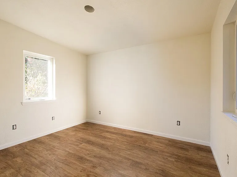2226 William Ct — Photo 7