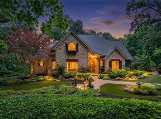 53 Wildcat Ln, Eureka Springs, AR 72631