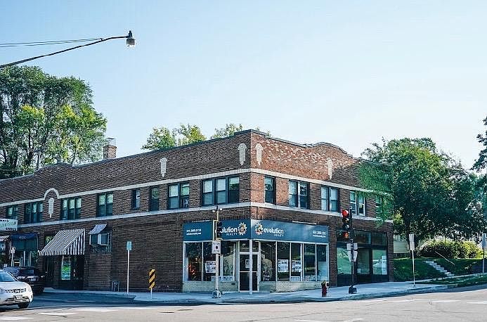 1st image of 476 Cleveland Ave S APT 2