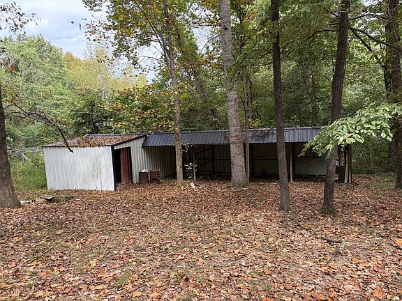4th image of 397 Buck Perry Rd