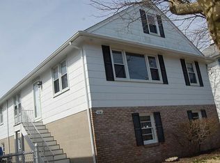 114 N Cambridge Ave, Ventnor, NJ 08406