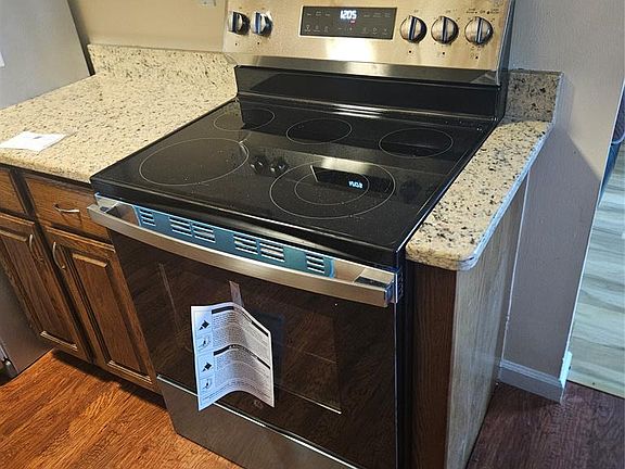 2nd image of 560 North Avenue #K