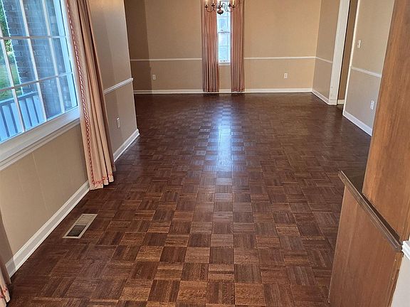2nd image of 709 Brookvale Way