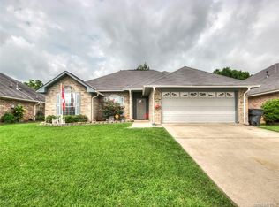 4926 Gen. Polk Dr, Bossier City, LA 71112