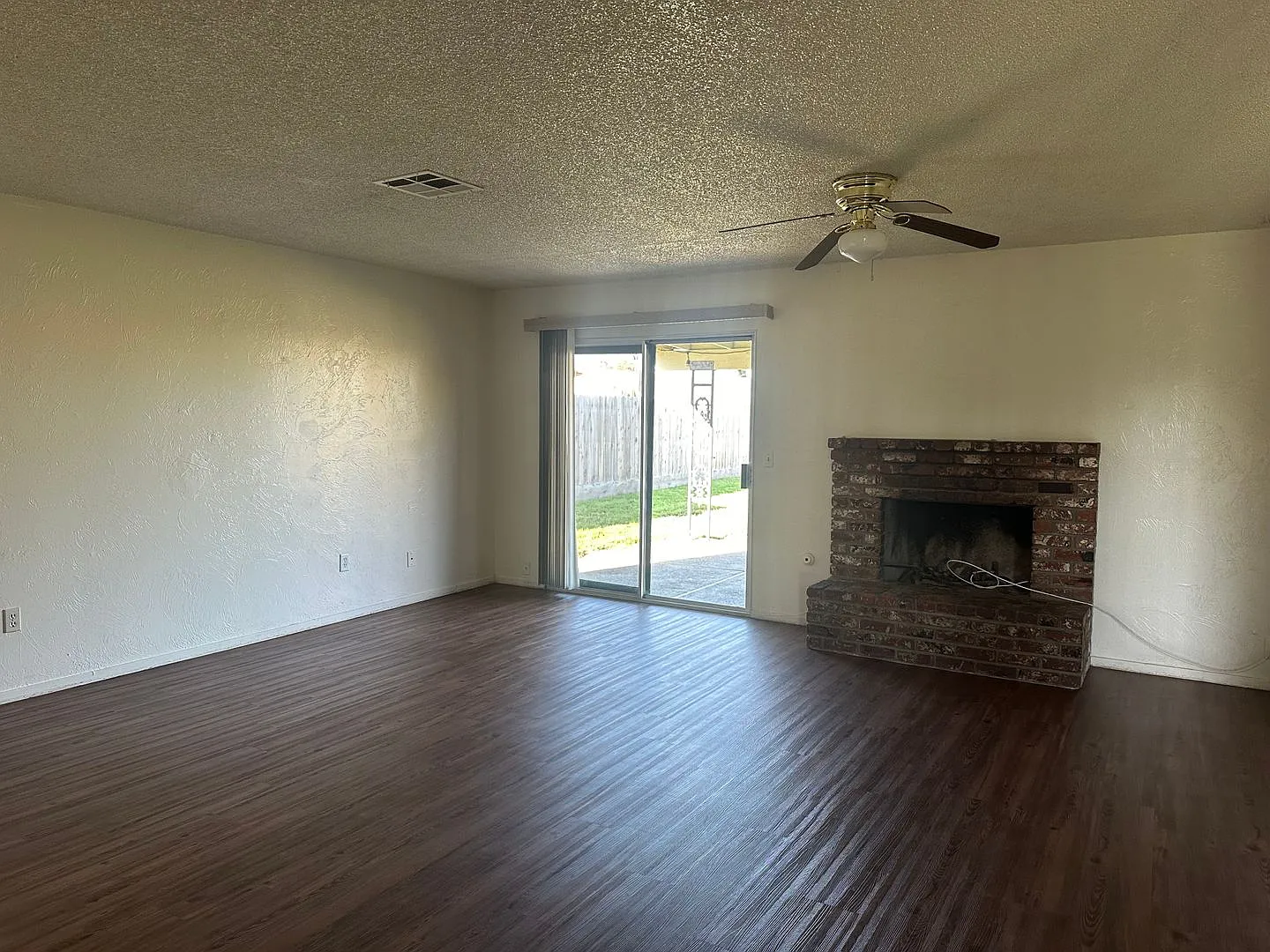 Great House for rent in Visalia! — Photo 3