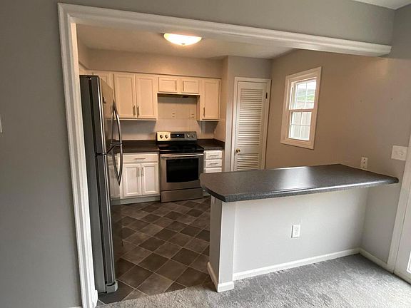 4th image of 498 Pamlico St #T-8