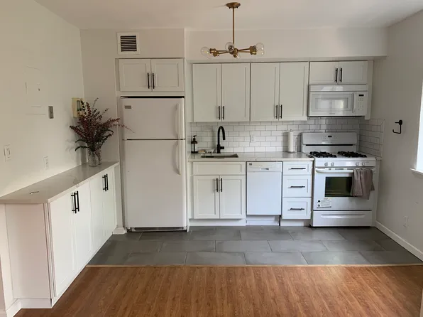 420 64th St APT 4F, Brooklyn, NY 11220