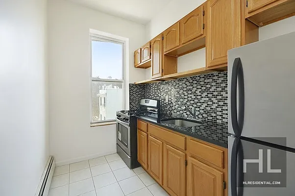 Rented by Highline Residential | media 7