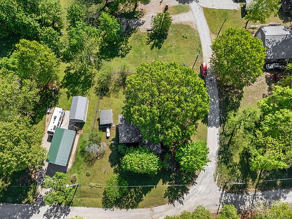 3rd image of 242 Gregory Road