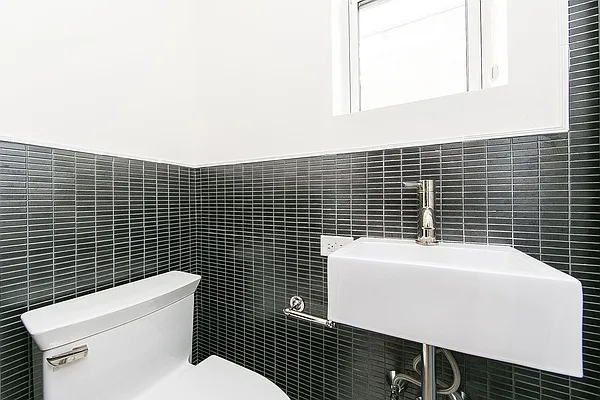 Sold by Remax Real Estate Professionals | media 33
