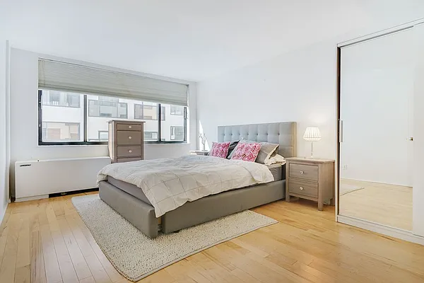 Sold by HomeDax Real Estate | media 3