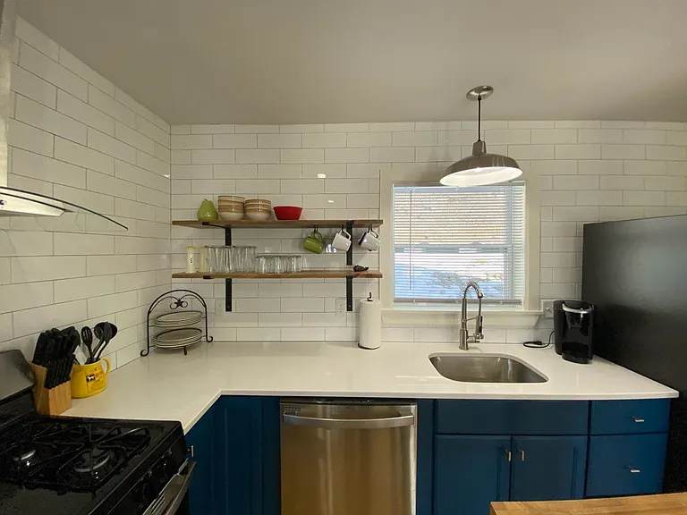 25 E Bow St — Photo 8