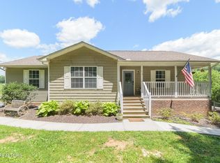 414 Hidden Valley Rd, Clinton, TN 37716