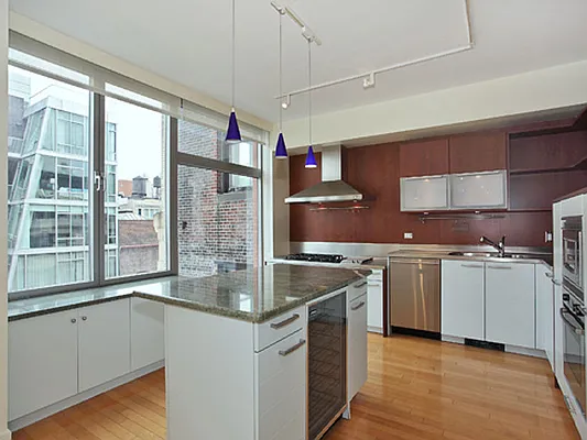 Rented by Sotheby's International Realty | media 11