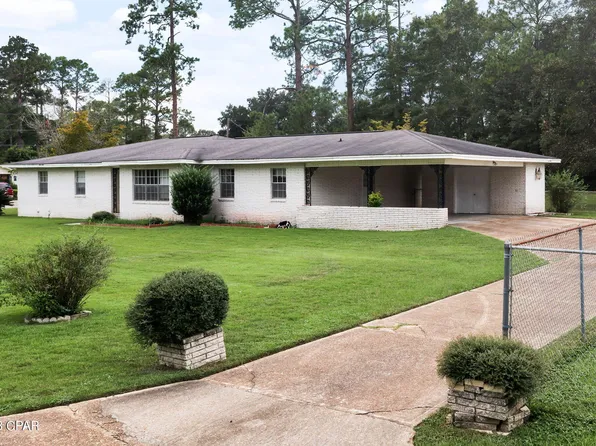 5391 Cherry St, Graceville, FL 32440