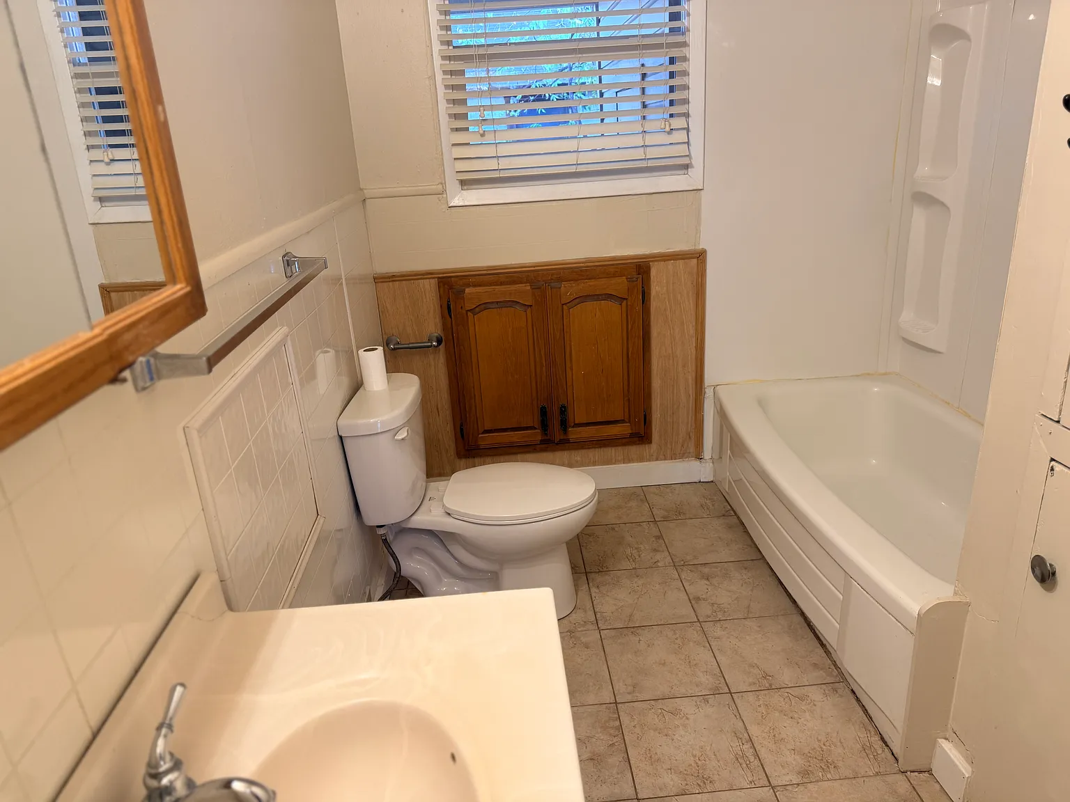 3 bed, 1128 sqft, $1,295 — Photo 4