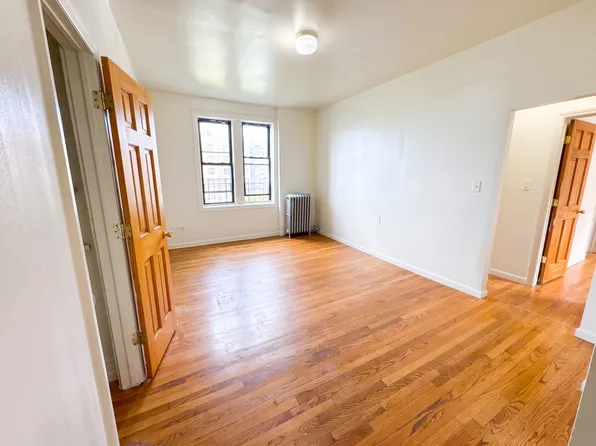 45 Bay 28th Street image 1 of 14