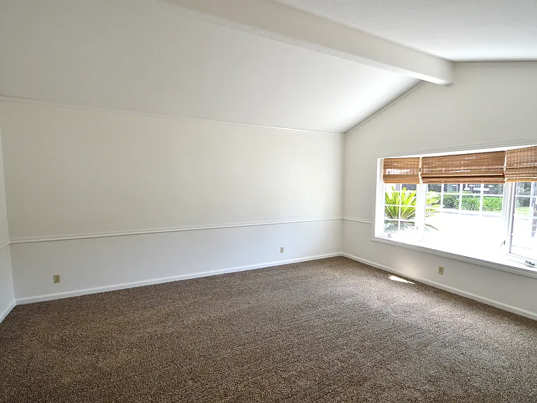3471 Windsor Ct — Photo 3