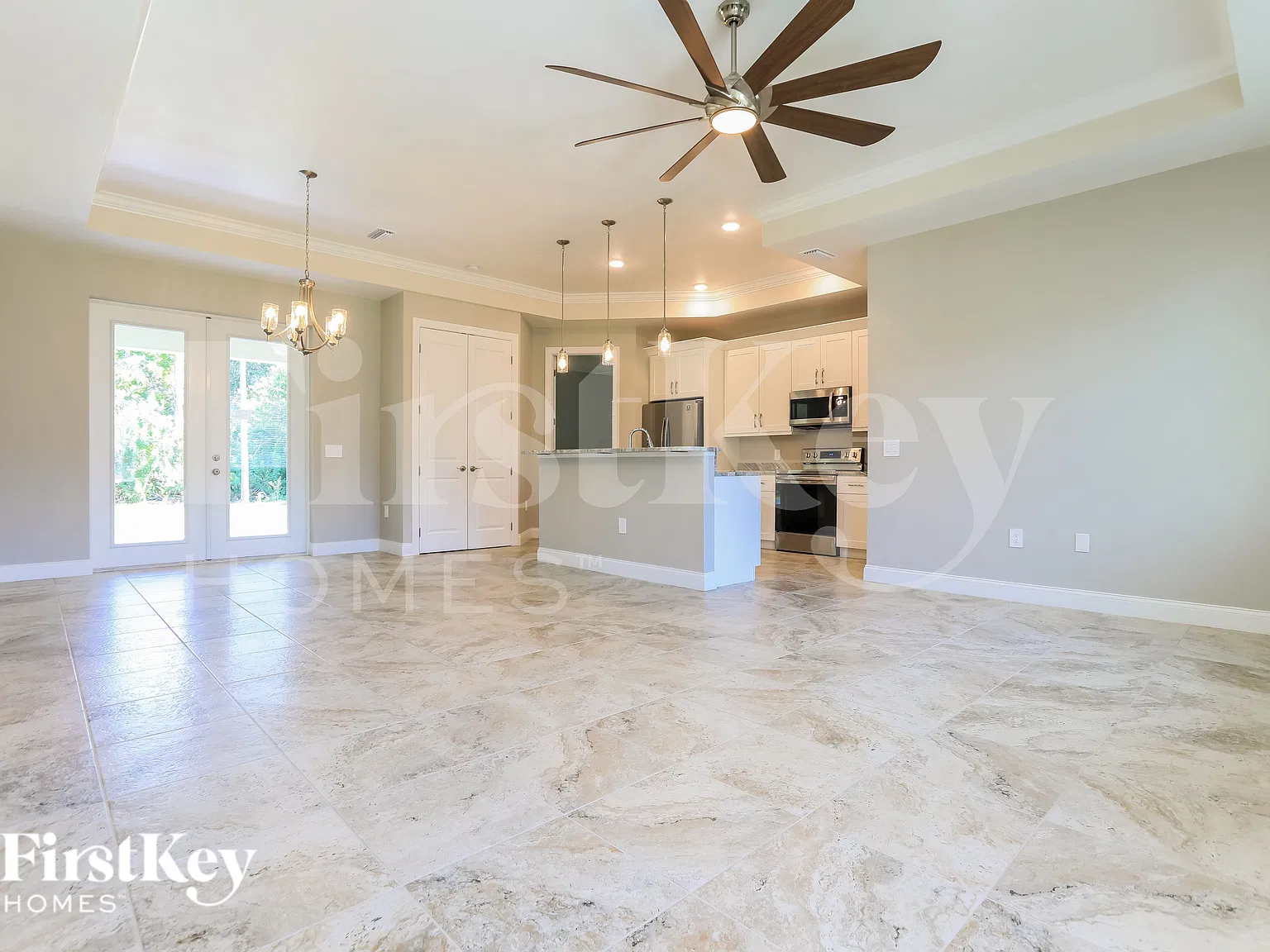 3 bed, 2.0 bath, 1410 sqft, $2,085 — Photo 2