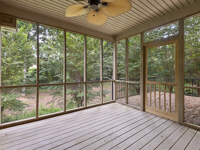 2021 Hillbrook Cir — Photo 22