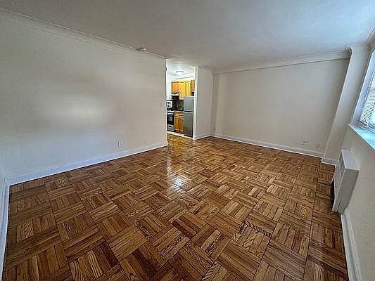 5th image of 165-20 Highland Ave #3J