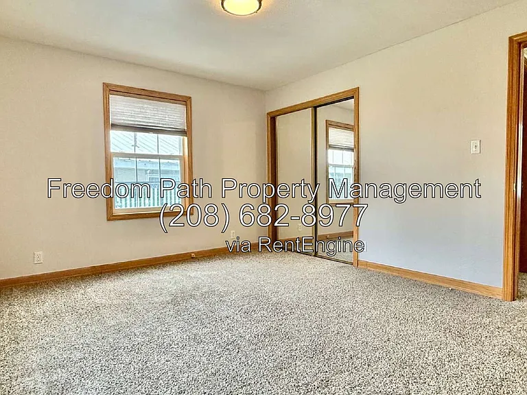 309 W Mission Ave — Photo 13