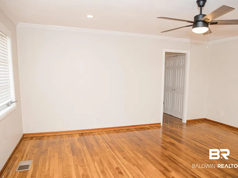 7099 Pinehill Rd — Photo 4